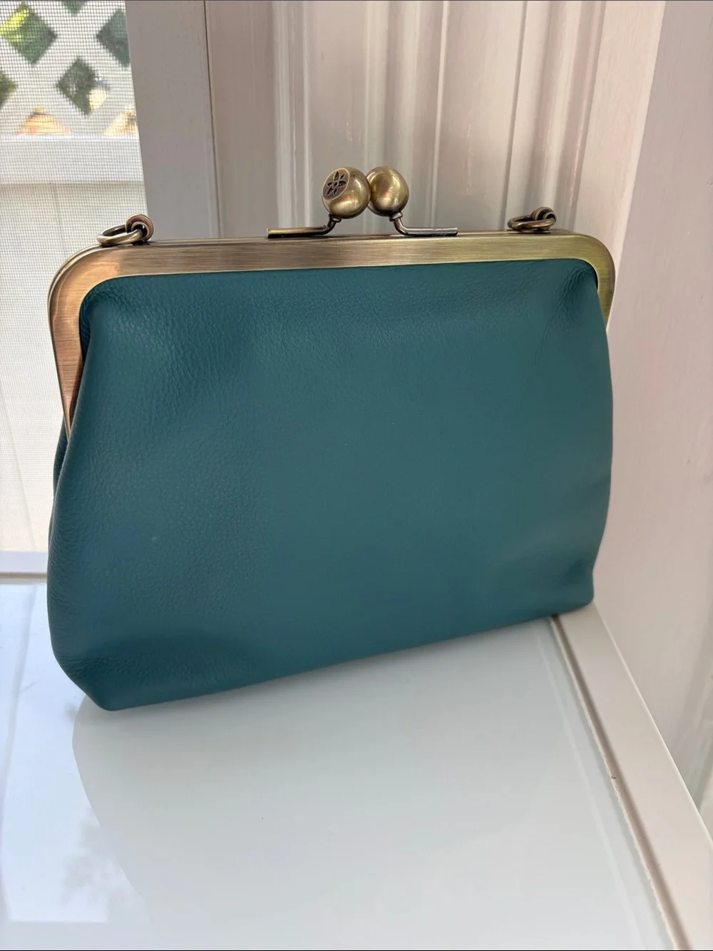 Teal Leather Kiss-Lock Wristlet